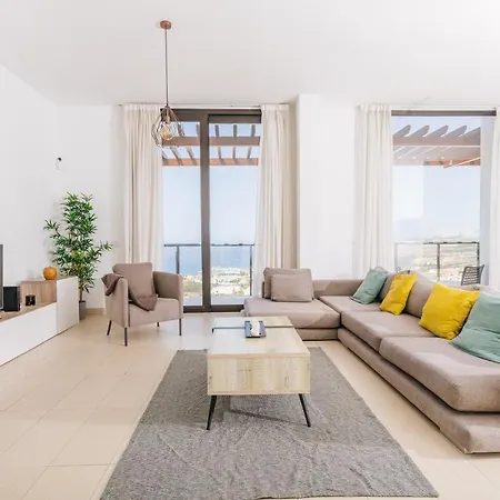 Sunset White - Ocean View, Jakuzzi, Heated Pool, Air-conditioning, Grill Villa *