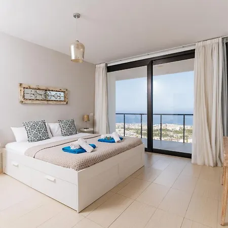 Sunset White - Ocean View, Jakuzzi, Heated Pool, Air-conditioning, Grill