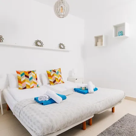 Sunset White - Ocean View, Jakuzzi, Heated Pool, Air-conditioning, Grill * Playa de las Américas