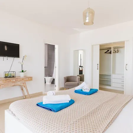 Sunset White - Ocean View, Jakuzzi, Heated Pool, Air-conditioning, Grill Villa