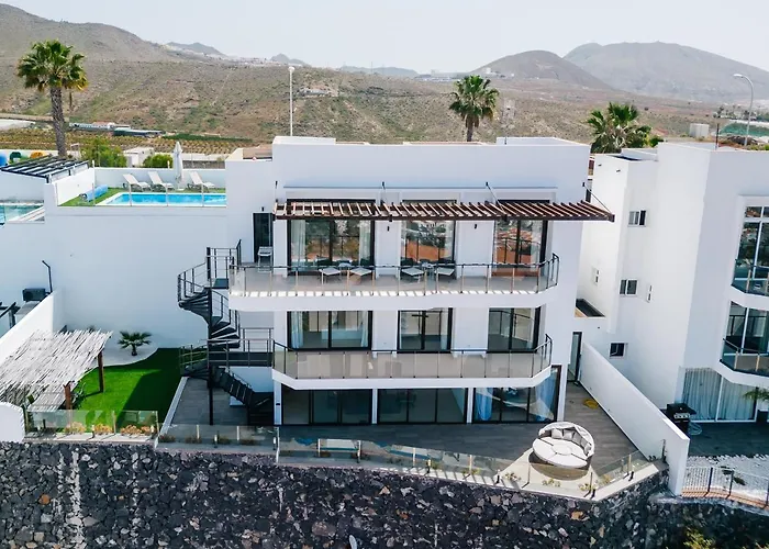 Sunset White - Ocean View, Jakuzzi, Heated Pool, Air-conditioning, Grill فيلة