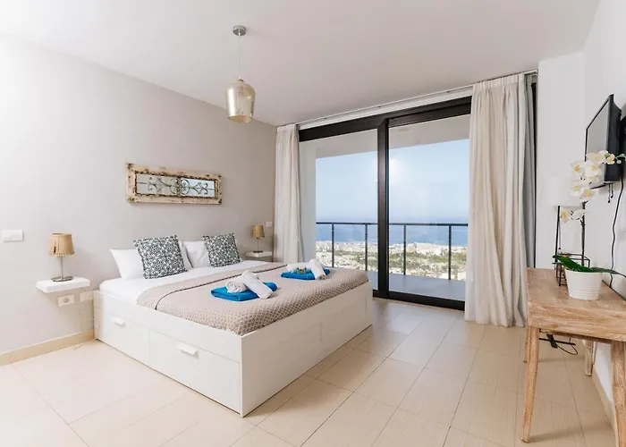 Sunset White - Ocean View, Jakuzzi, Heated Pool, Air-conditioning, Grill