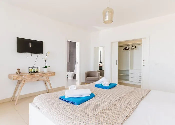 Sunset White - Ocean View, Jakuzzi, Heated Pool, Air-conditioning, Grill Vilă