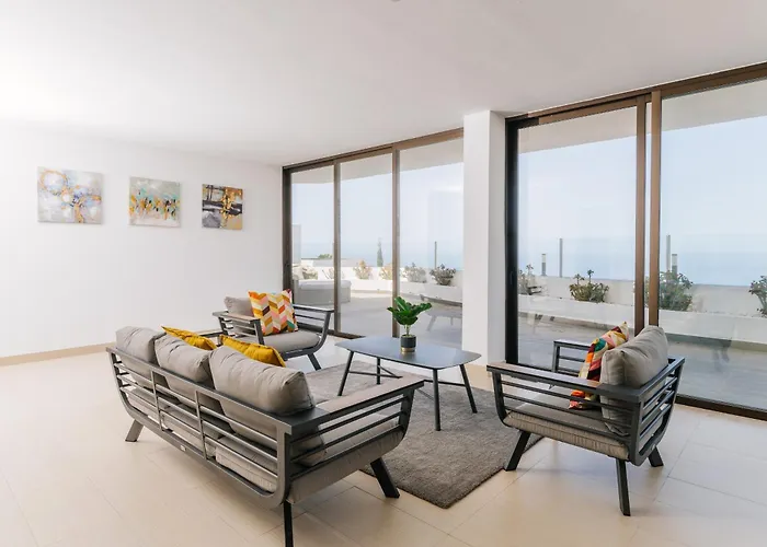 Sunset White - Ocean View, Jakuzzi, Heated Pool, Air-conditioning, Grill Vilă Playa de las Americas (Tenerife)