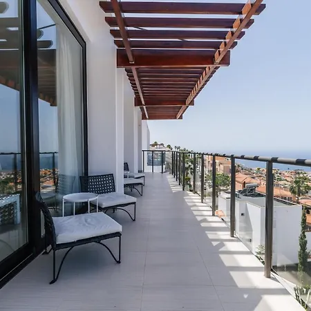 Sunset White - Ocean View, Jakuzzi, Heated Pool, Air-conditioning, Grill